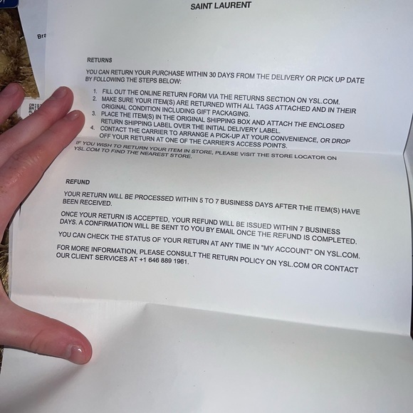 CASSANDRE SAINT LAURENT MATELASSÉ ZIPPED FRAGMENTS CARD CASE - Picture 6 of 12